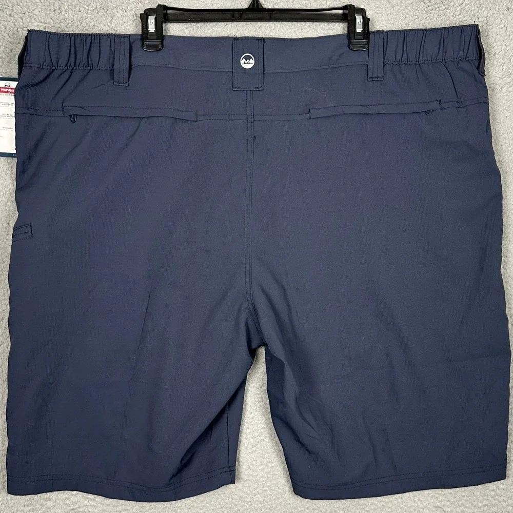 NEW Wrangler Shorts Mens 48 Navy Blue Cargo Hiking Outdoor Utility Stretch Waist